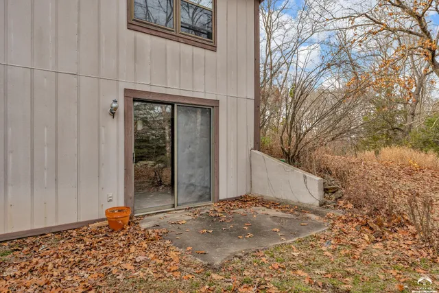 $395,000 | 1884 East 978Th Road, Lawrence, KS 66049