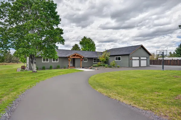 $1,299,900 | 63235 Anika Lane, Bend, OR 97701
