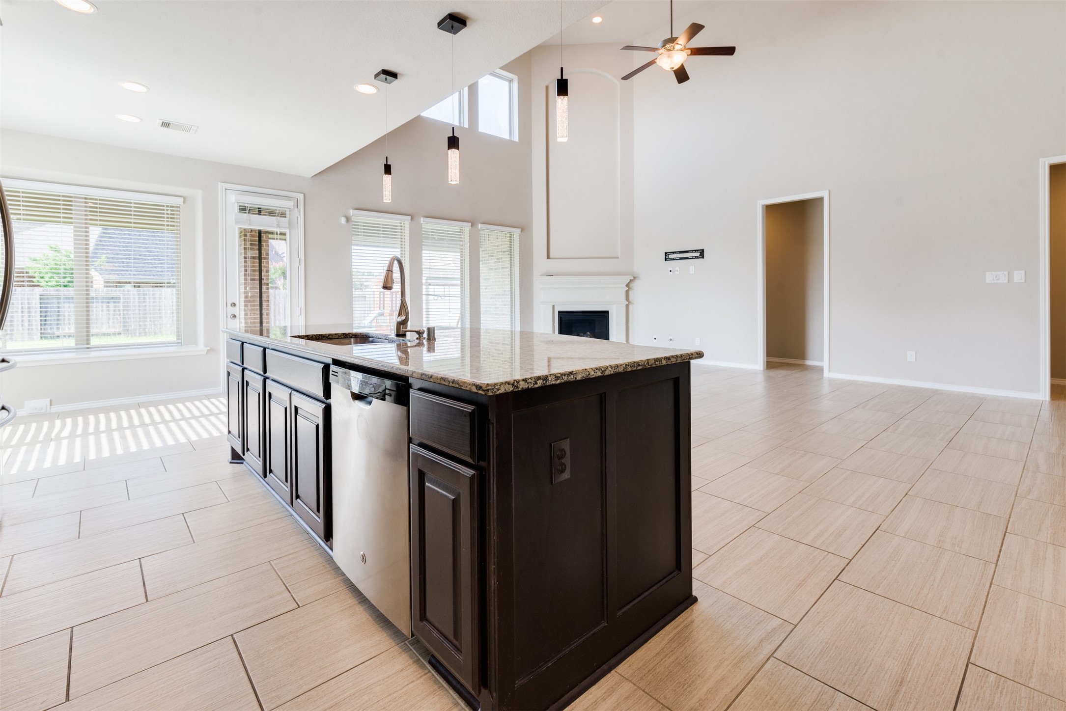 1330 Watercrest Park Lane Rosenberg, TX 77471 - Photo 7 of 50