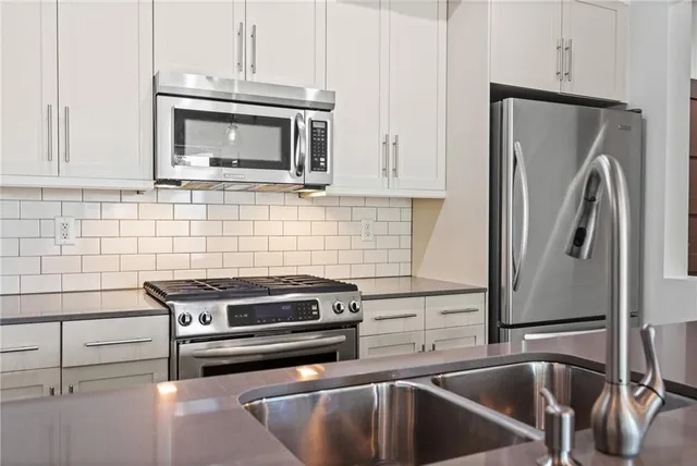 $439,000 | 1100 Howell Mill Road Northwest, Unit 212, Atlanta, GA 30318