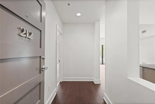 $439,000 | 1100 Howell Mill Road Northwest, Unit 212, Atlanta, GA 30318