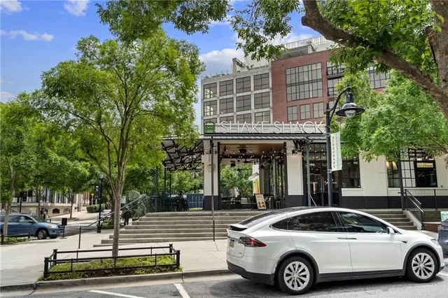 $439,000 | 1100 Howell Mill Road Northwest, Unit 212, Atlanta, GA 30318