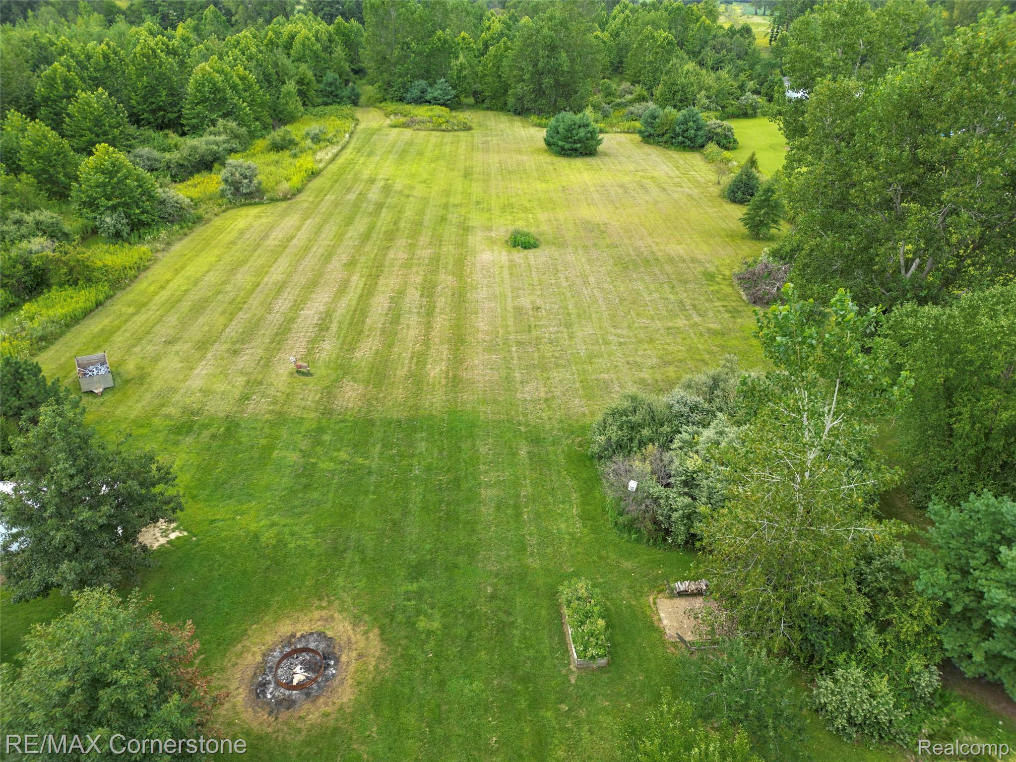 12701 Capernall Road Carleton, MI 48117 - Photo 52 of 62 DJI_0667.jpg