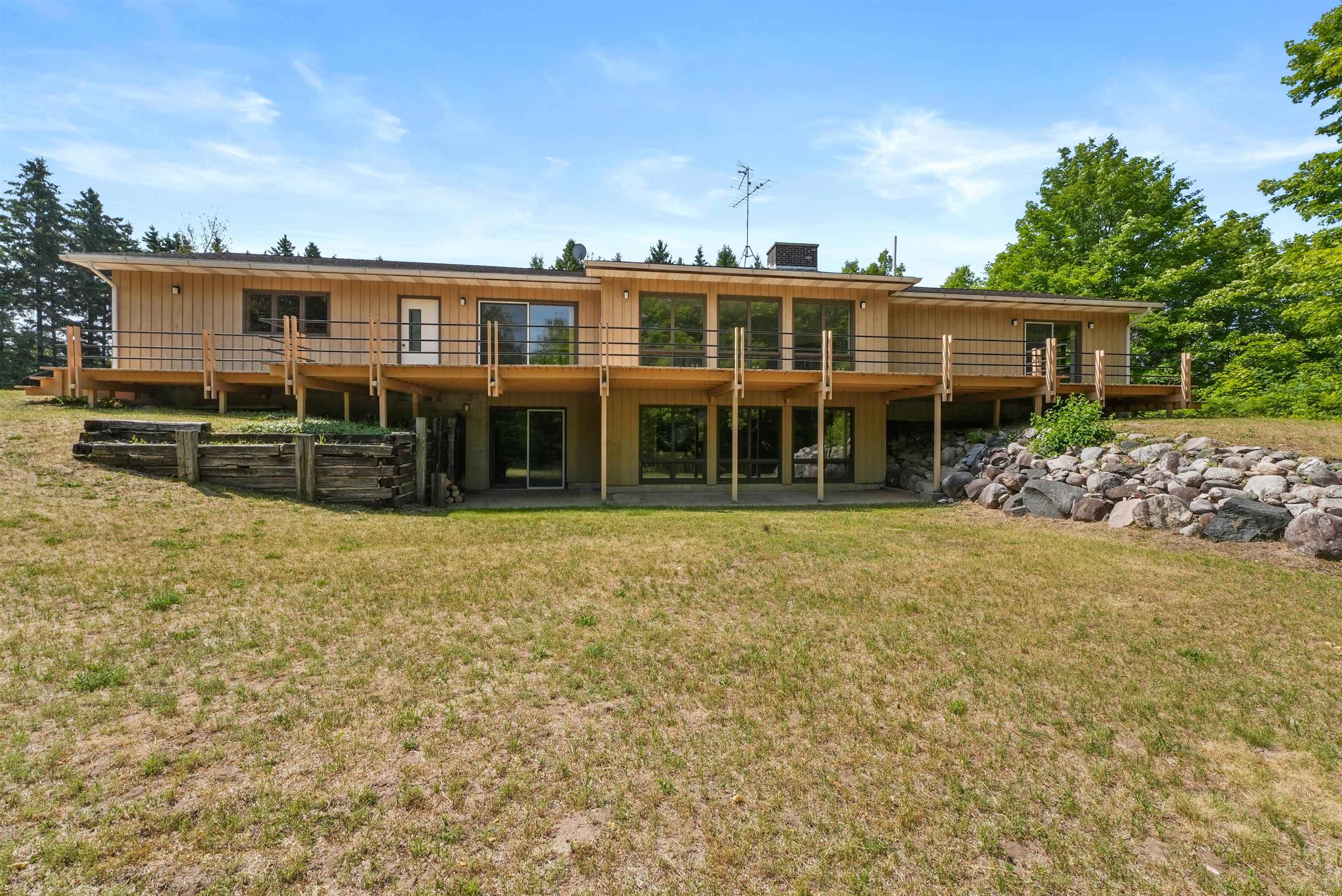 8101 East Pleasant Hill Road Suttons Bay, MI 49682 - Photo 40 of 59