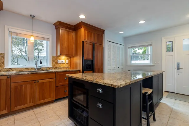 $1,295,000 | 73 Conanicus Avenue, Unit 4, Jamestown, RI 02835