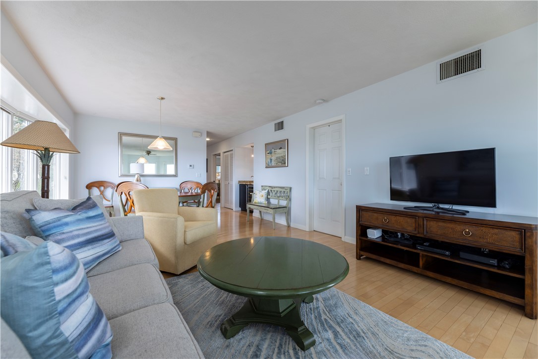 73 Conanicus Avenue, Unit 4 Jamestown, RI 02835 - Photo 21 of 33