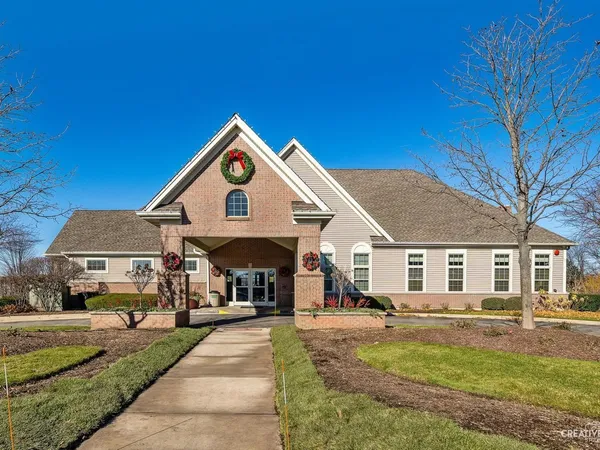 $379,900 | 5304 Floralwood Court, Plainfield, IL 60586