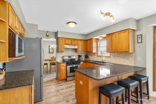 $379,900 | 5304 Floralwood Court, Plainfield, IL 60586