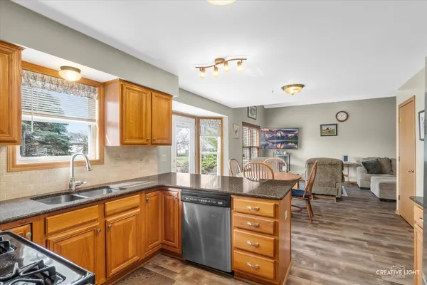 $379,900 | 5304 Floralwood Court, Plainfield, IL 60586