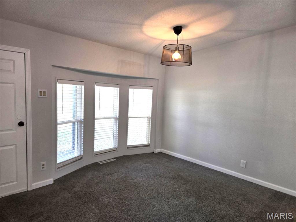 511 Collins Street Carlyle, IL 62231 - Photo 8 of 14