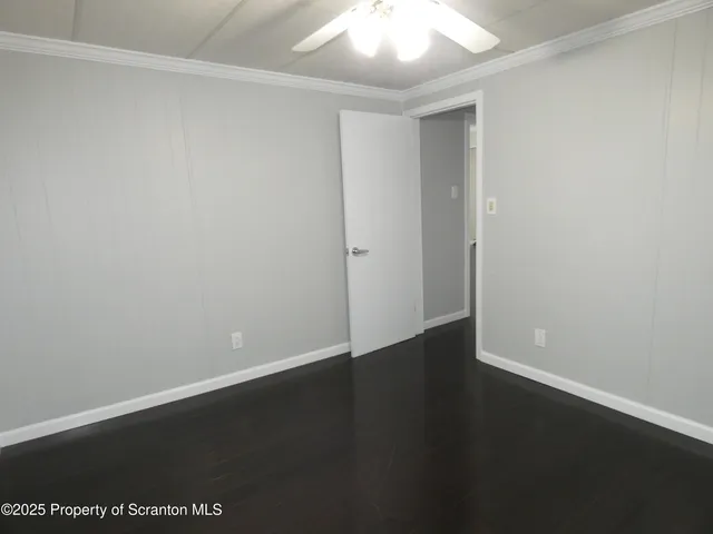 $1,800 | 620 Sanderson Avenue, Unit 2, Olyphant, PA 18447