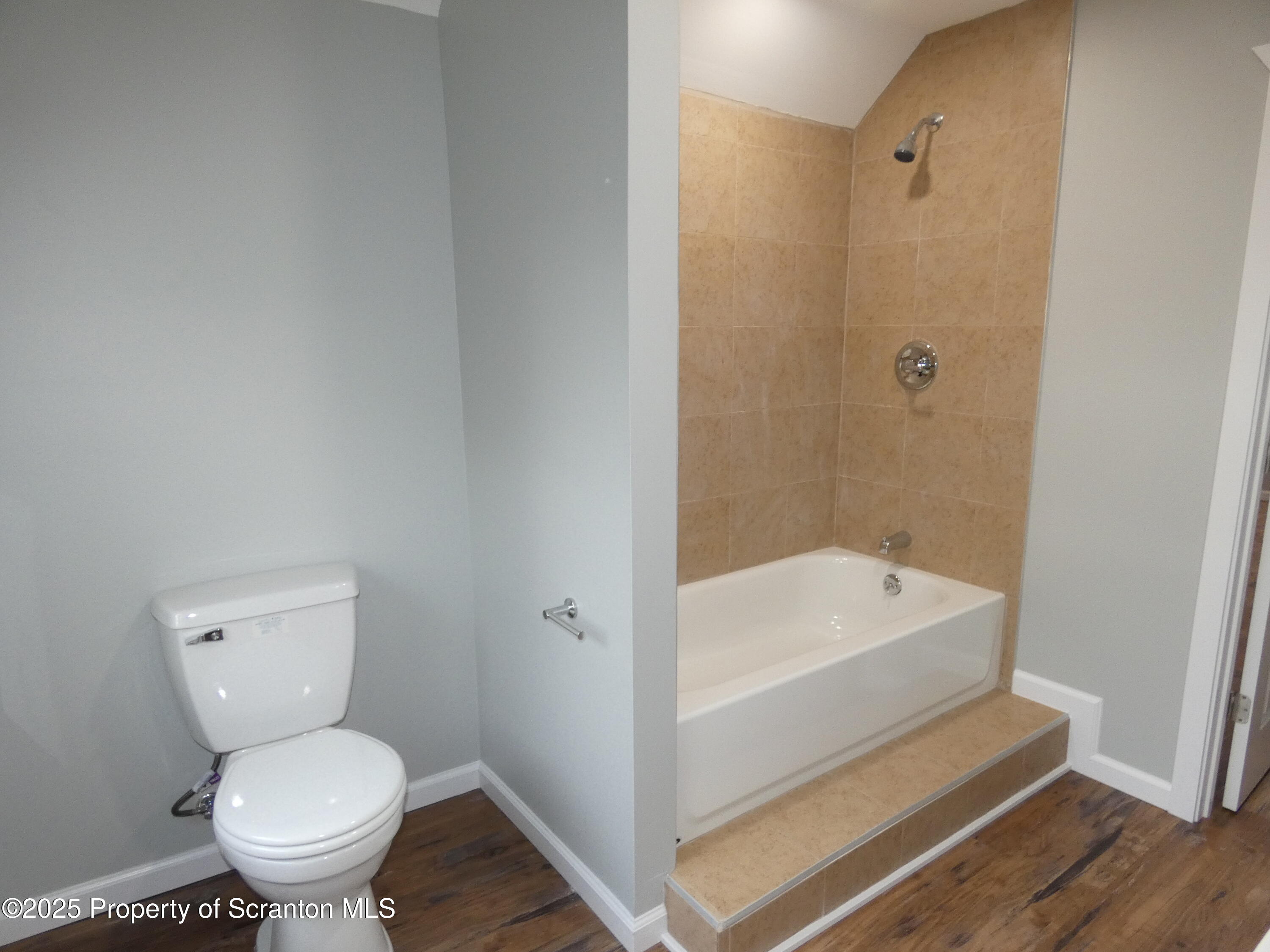 620 Sanderson Avenue, Unit 2 Olyphant, PA 18447 - Photo 28 of 44 P1040072