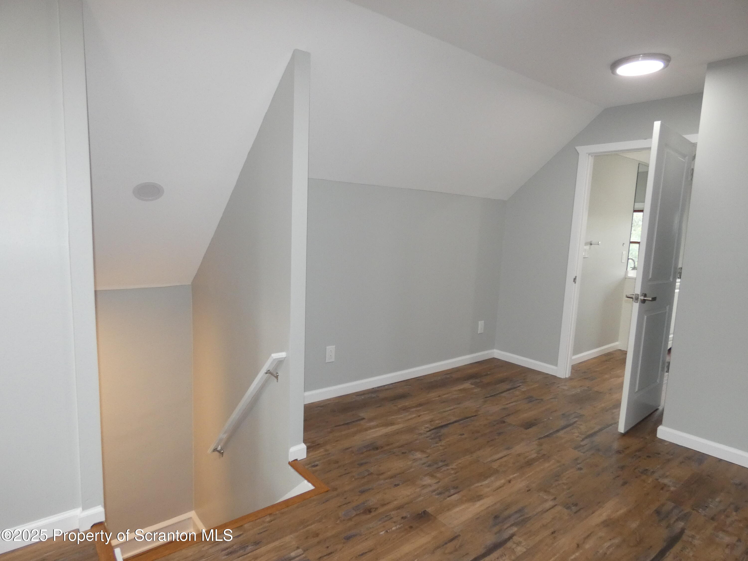 620 Sanderson Avenue, Unit 2 Olyphant, PA 18447 - Photo 32 of 44 P1040076