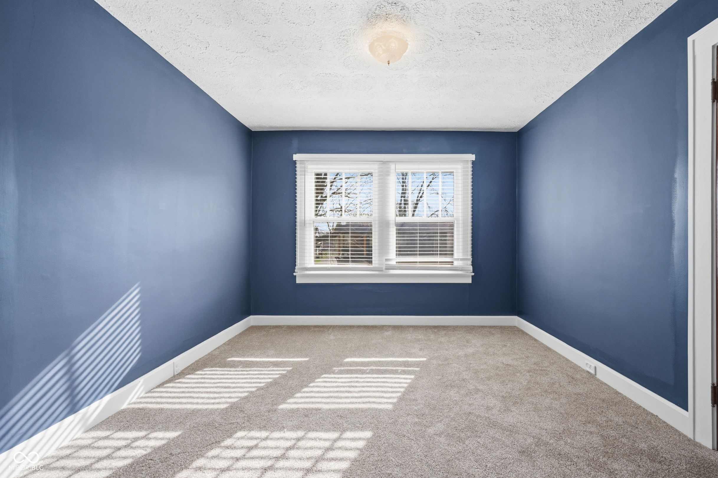 2502 Delaware Street Indianapolis, IN 46225 - Photo 13 of 24