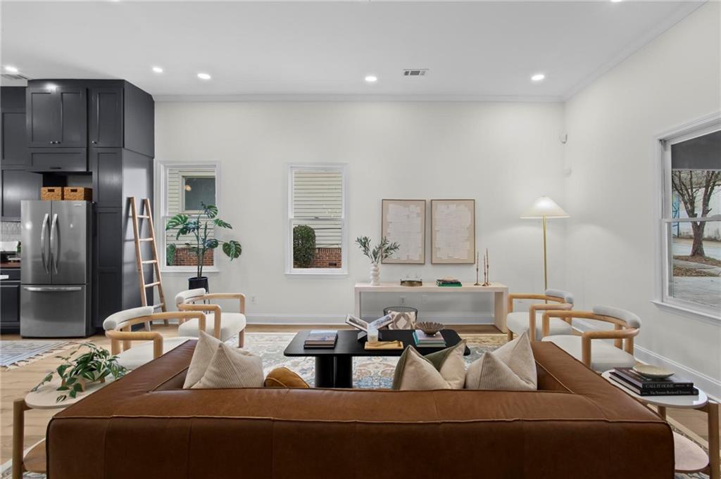 656 Shelton Avenue Southwest Atlanta, GA 30310 - Photo 13 of 37