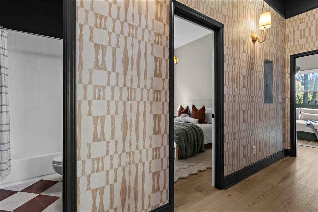 656 Shelton Avenue Southwest Atlanta, GA 30310 - Photo 28 of 37