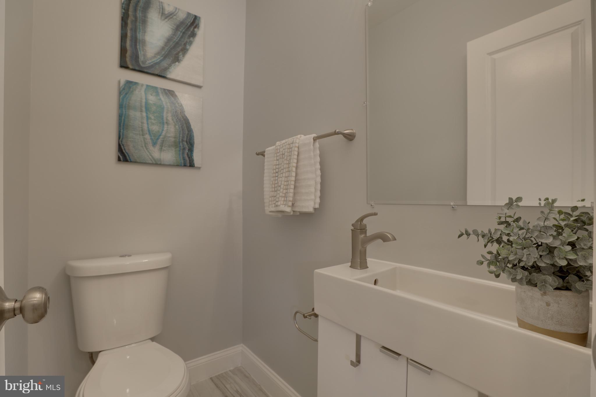 1913 Naylor Road Southeast Washington, DC 20020 - Photo 13 of 30 Half Bath