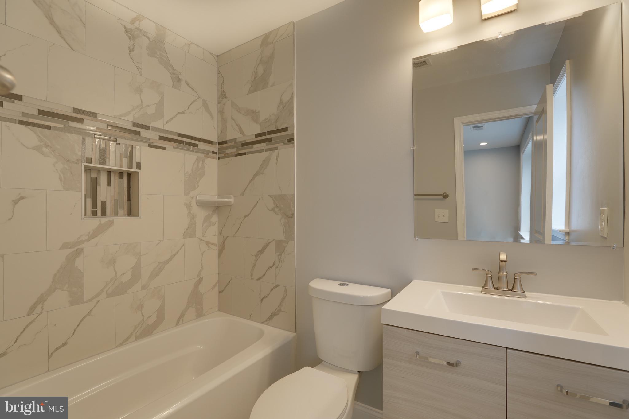1913 Naylor Road Southeast Washington, DC 20020 - Photo 20 of 30 Bath (Master) 2