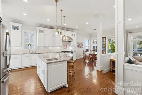 $2,250,000 | 400 Hunter Lane, Charlotte, NC 28211