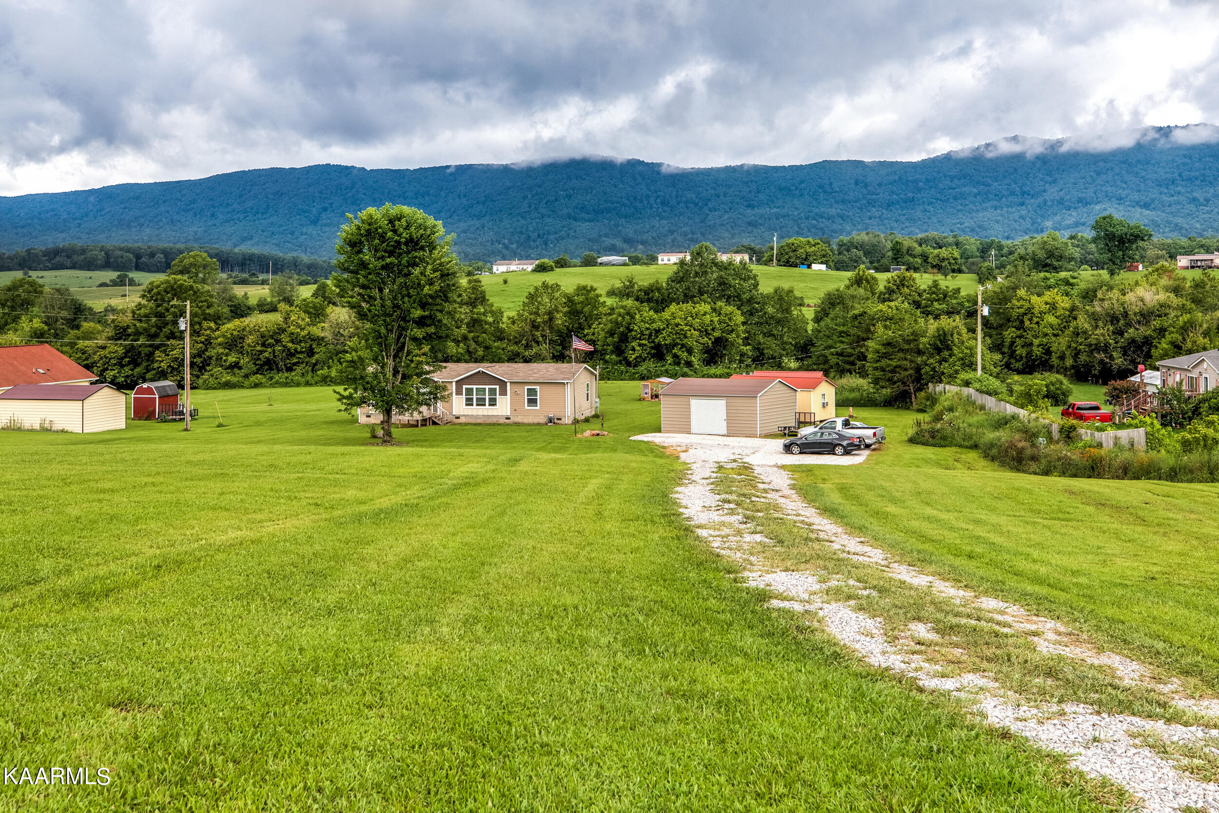 2858 Back Valley Road Speedwell, TN 37870 - Photo 2 of 35 2858 Back Valley Rd-2
