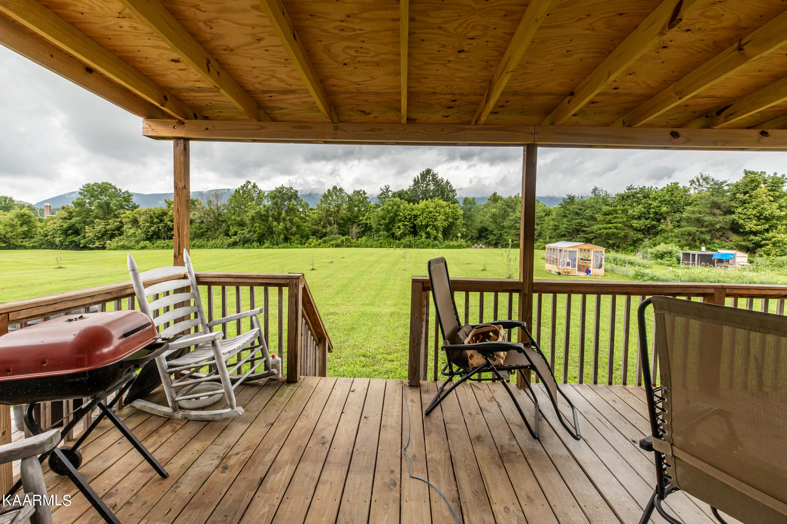 2858 Back Valley Road Speedwell, TN 37870 - Photo 28 of 35 2858 Back Valley Rd-26