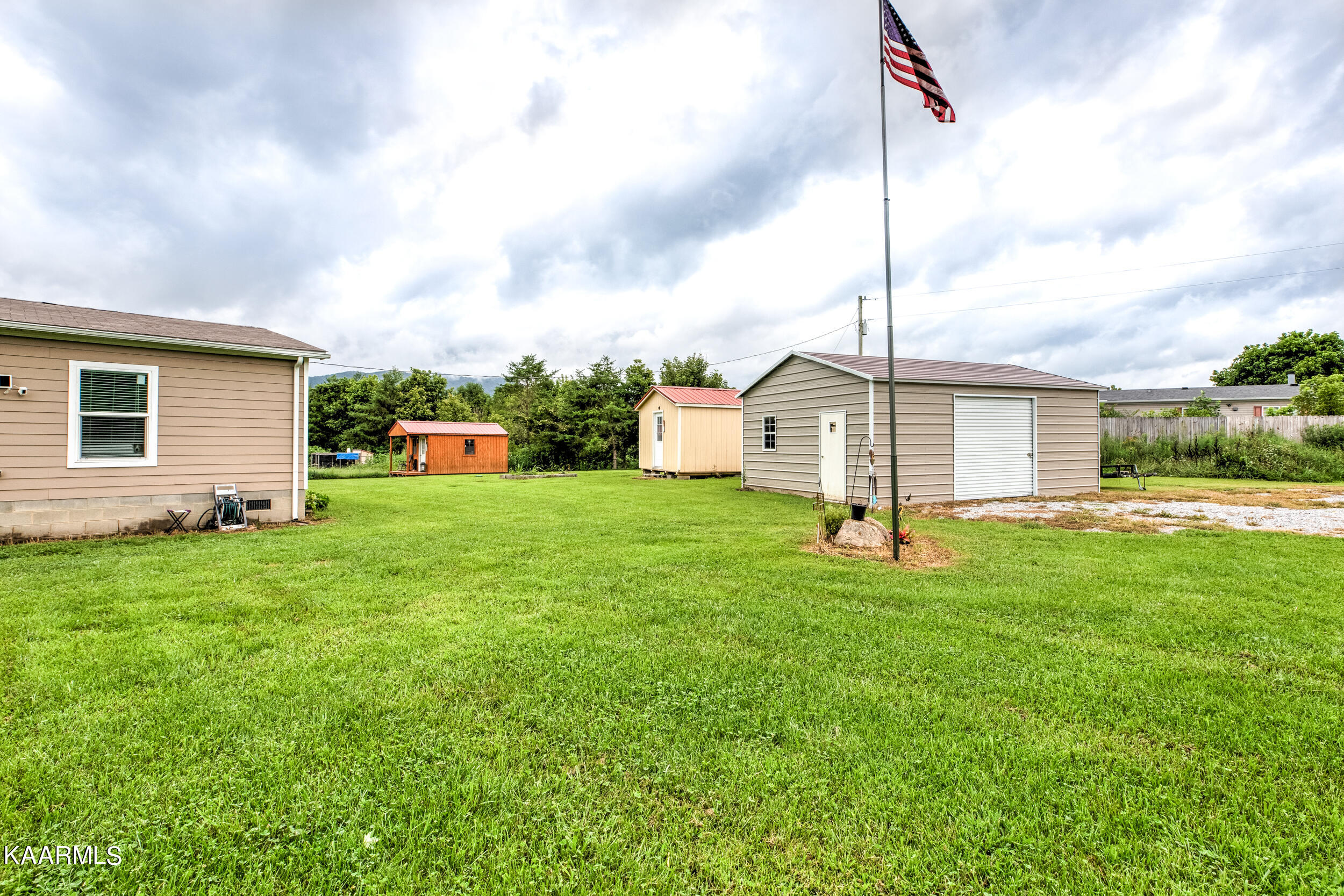 2858 Back Valley Road Speedwell, TN 37870 - Photo 5 of 35 2858 Back Valley Rd-7
