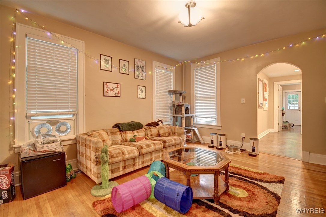 210 Congress Street Buffalo, NY 14213 - Photo 9 of 37 Dining Room