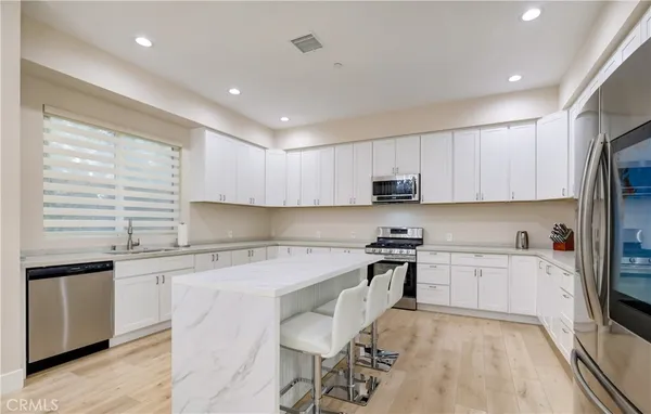 $2,699,000 | 1849 Los Encinos Avenue, Glendale, CA 91208