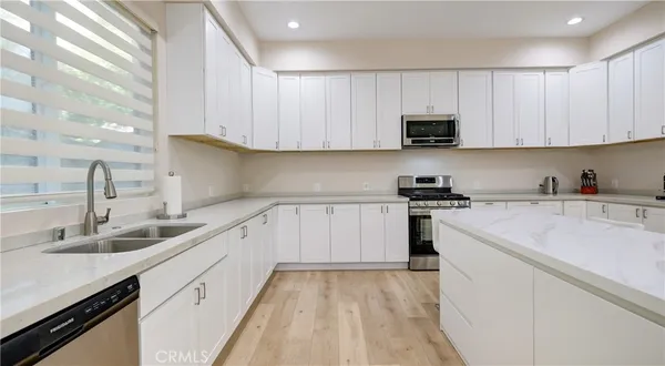 $2,699,000 | 1849 Los Encinos Avenue, Glendale, CA 91208