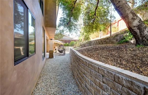 $2,699,000 | 1849 Los Encinos Avenue, Glendale, CA 91208