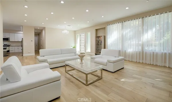 $2,699,000 | 1849 Los Encinos Avenue, Glendale, CA 91208