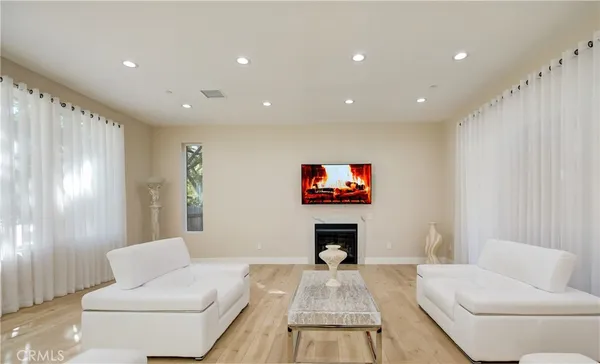 $2,699,000 | 1849 Los Encinos Avenue, Glendale, CA 91208