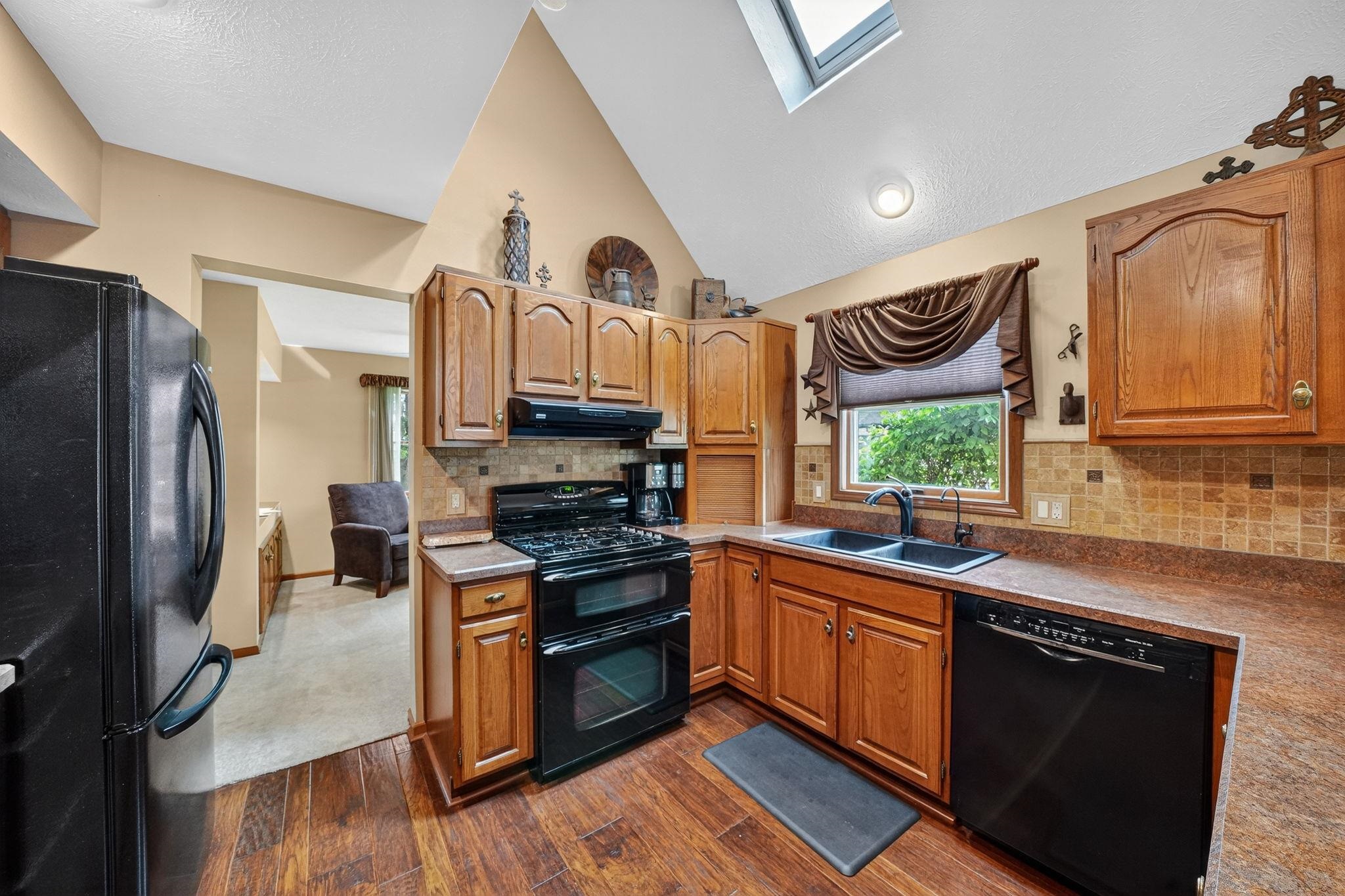 23655 Ridgemont Lane Elkhart, IN 46516 - Photo 6 of 32
