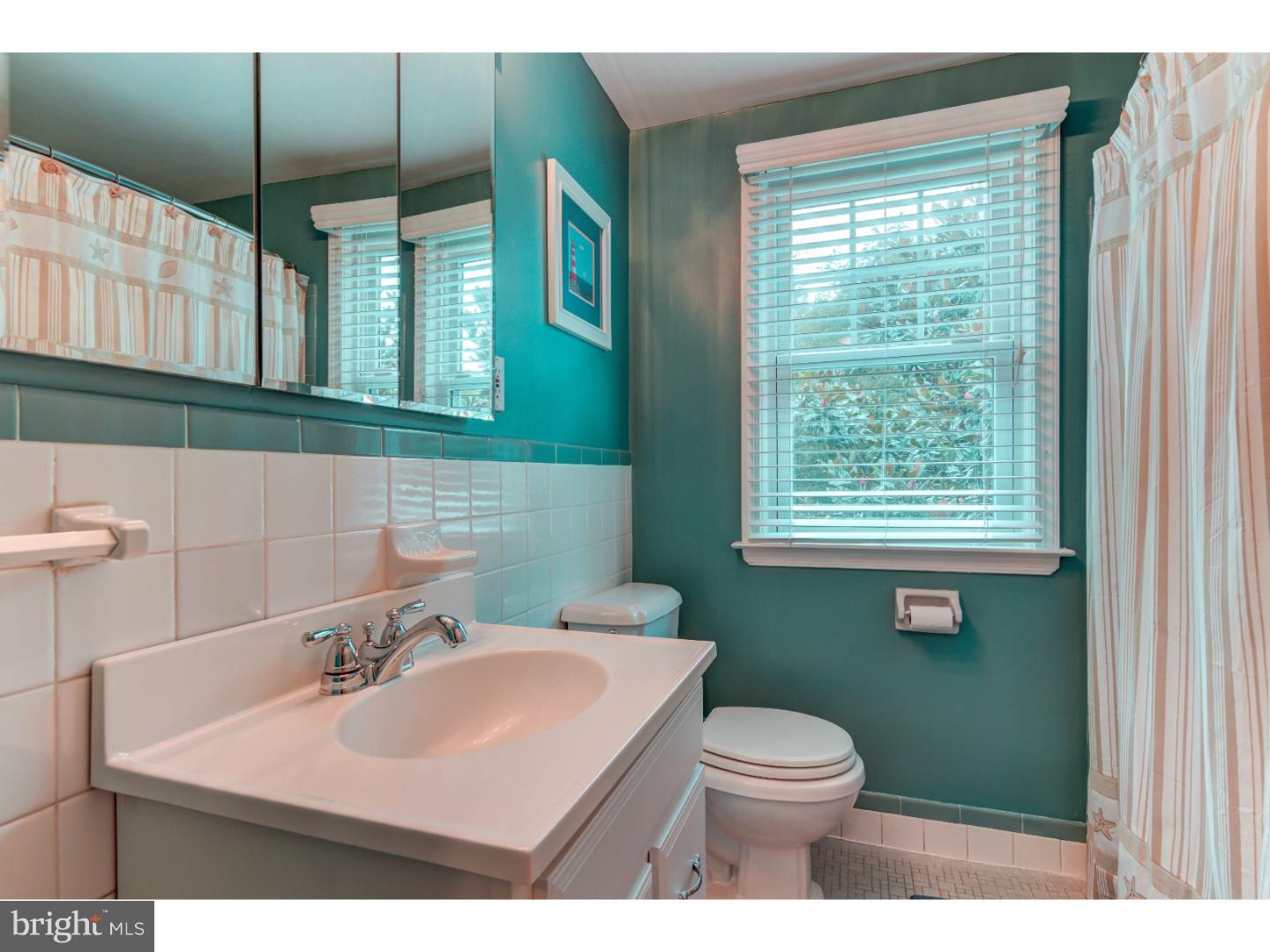 179 Old State Road Berwyn, PA 19312 - Photo 18 of 25 Bathroom