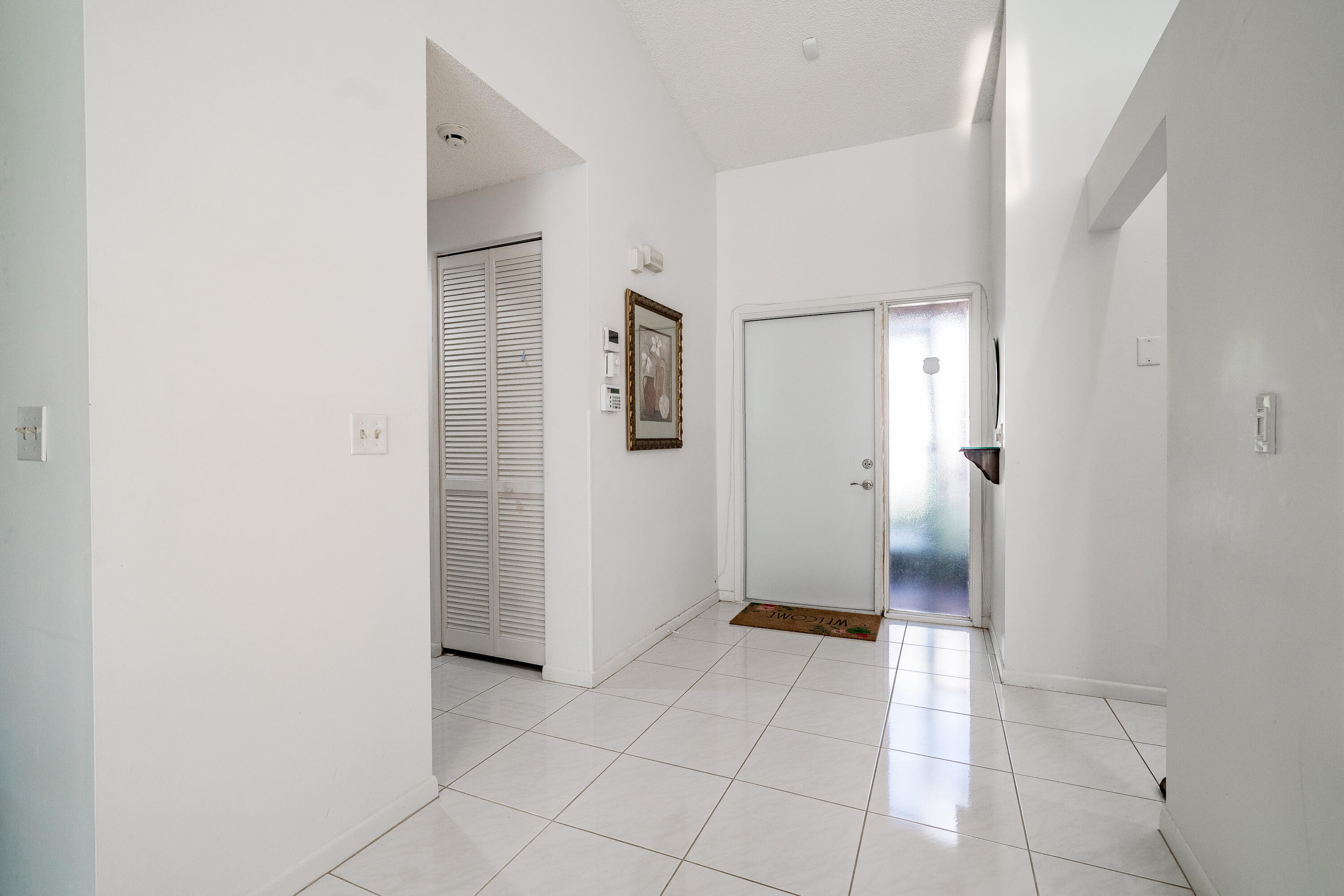 8444 Parkgate Road Boca Raton, FL 33496 - Photo 4 of 32 844ParkgateRD-003