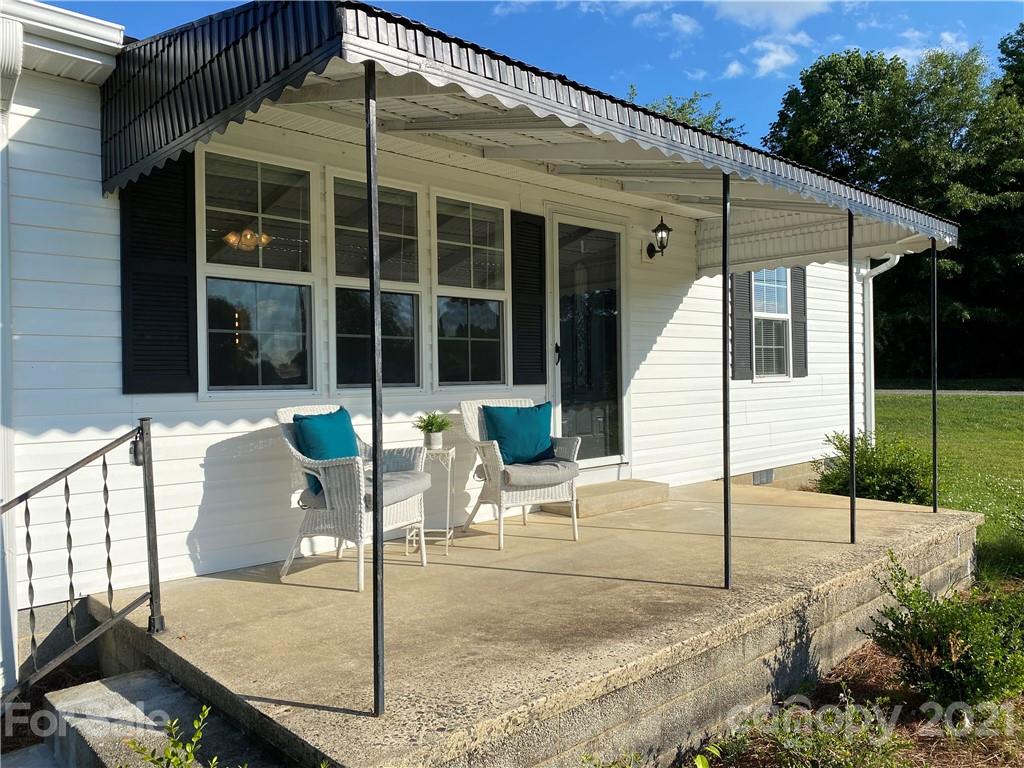 1988 Lincoln Road York, SC 29745 - Photo 3 of 28 Gallery Image 3