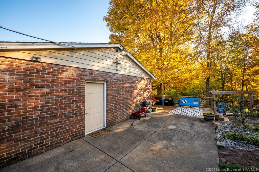 7107 Corydon Ridge Road Georgetown, IN 47122 - Photo 17 of 49
