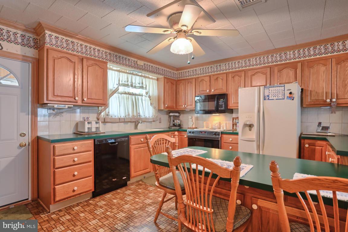 131 Palmyra Road Palmyra, PA 17078 - Photo 7 of 31 Gallery Image 7