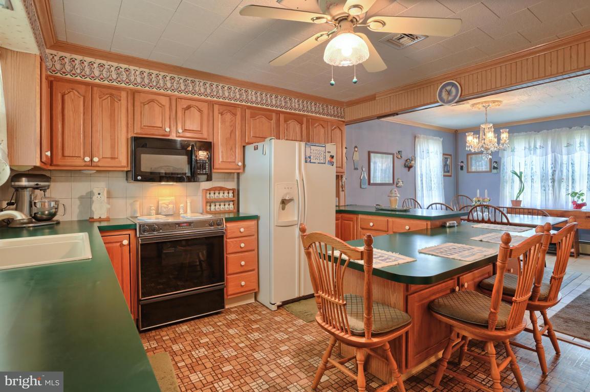 131 Palmyra Road Palmyra, PA 17078 - Photo 8 of 31 Gallery Image 8