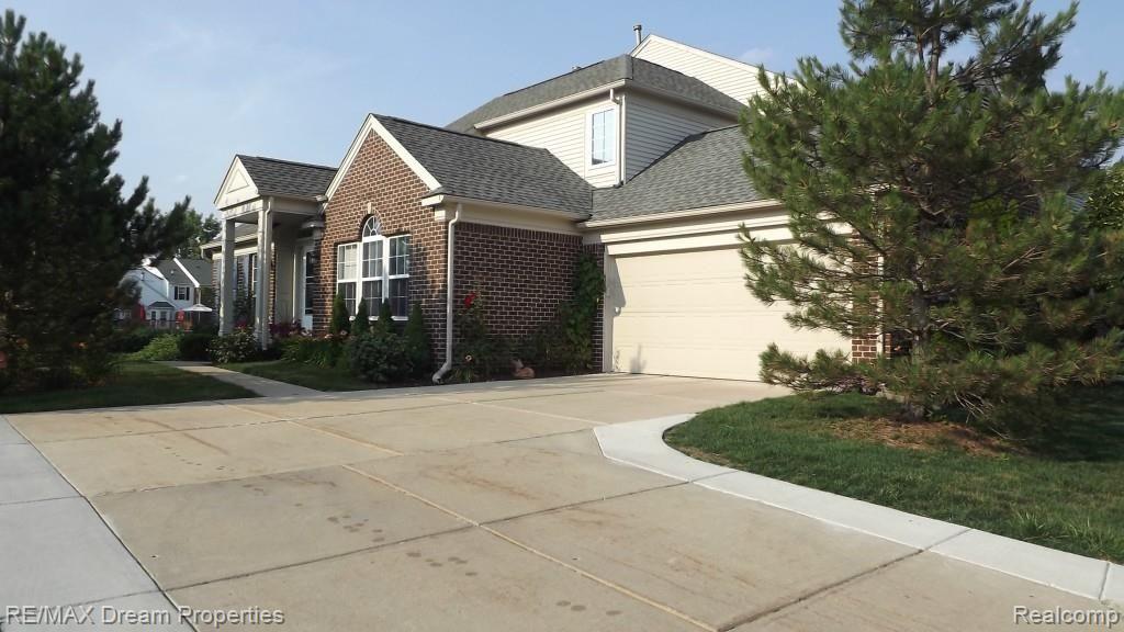 49146 Hawksburry Road, Unit 106 Canton, MI 48188 - Photo 1 of 60 1.JPG