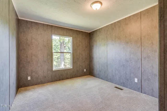 $1,049,000 | 341 Haw Ridge Road, Piney Flats, TN 37686