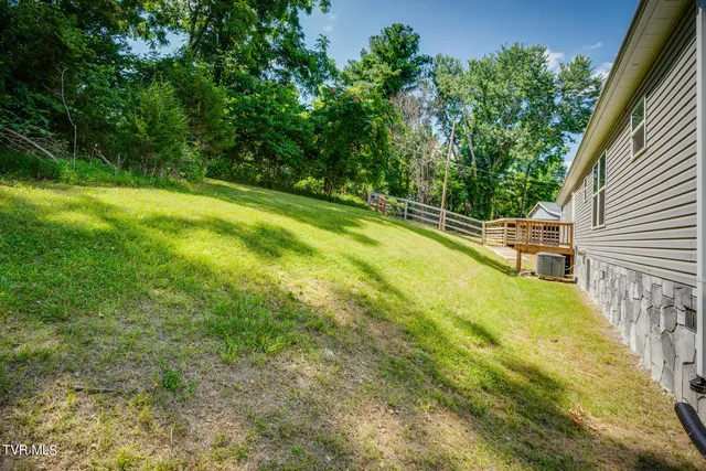 $1,049,000 | 341 Haw Ridge Road, Piney Flats, TN 37686