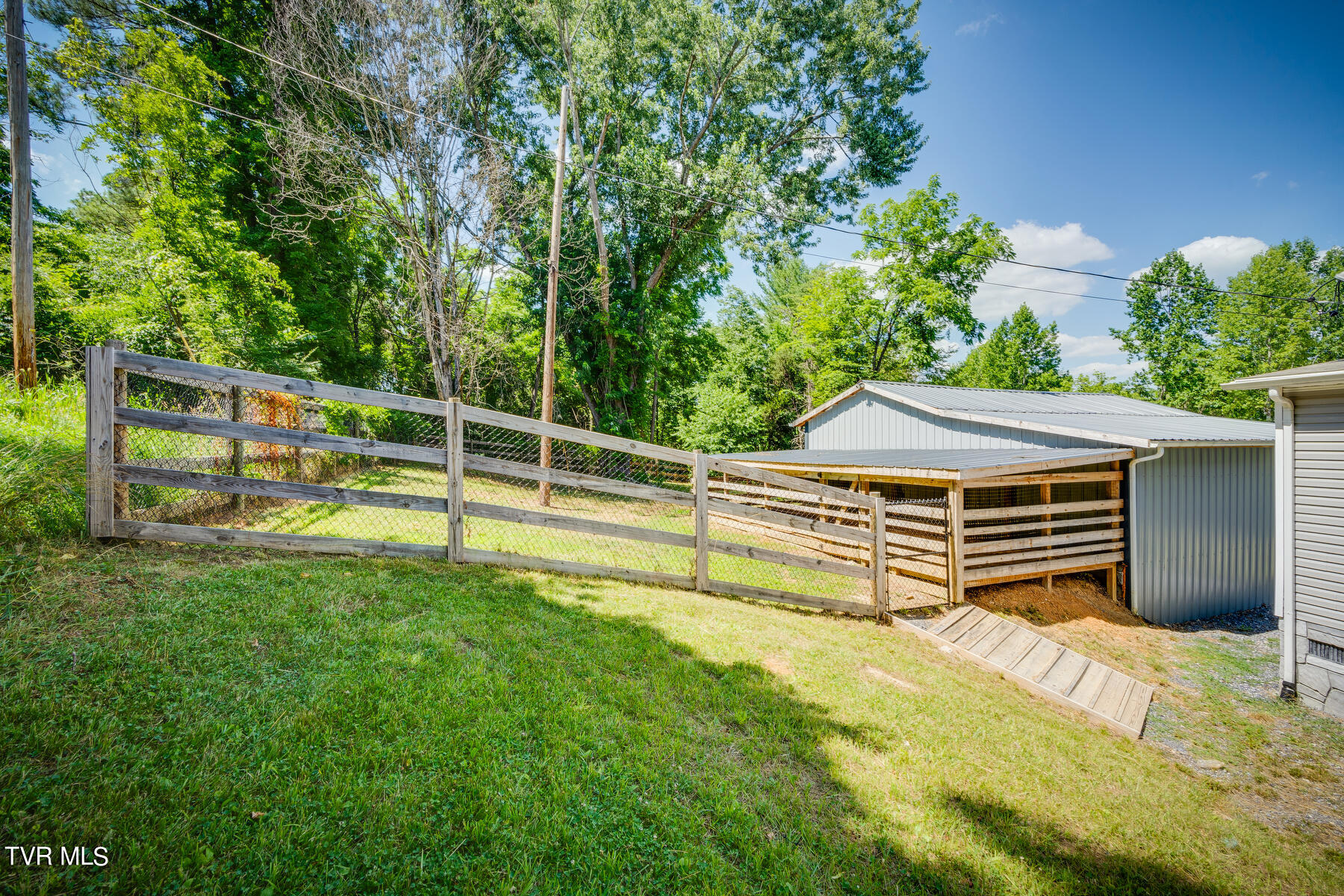 341 Haw Ridge Road Piney Flats, TN 37686 - Photo 49 of 68 042