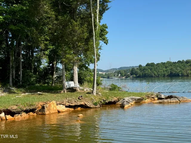 $1,049,000 | 341 Haw Ridge Road, Piney Flats, TN 37686