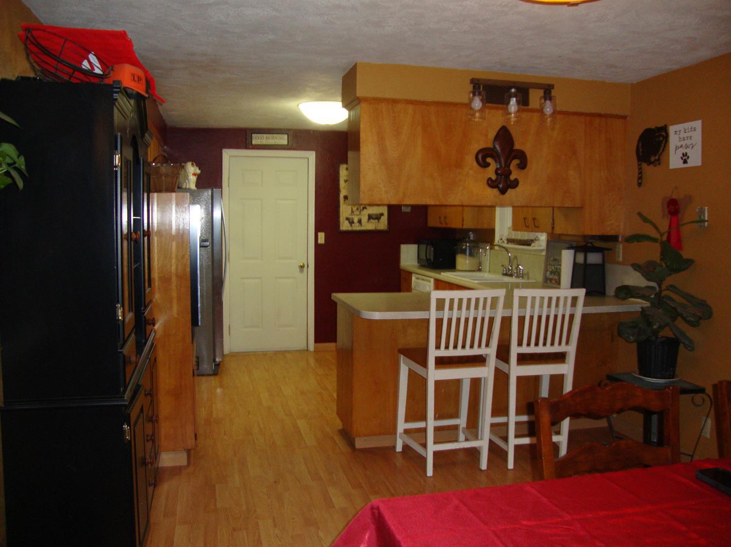 1220 Comet Way Central Point, OR 97502 - Photo 3 of 15 Additional Photo
