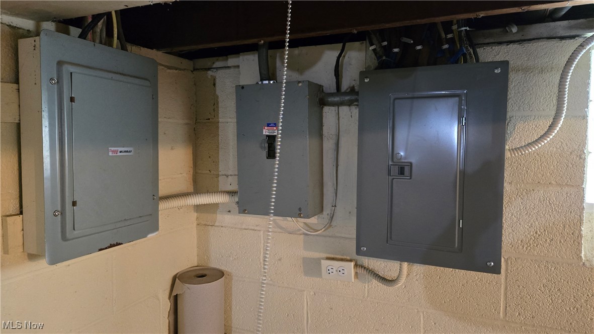 13232 Sperry Road Chesterland, OH 44026 - Photo 3 of 18 Utilities featuring electric panel