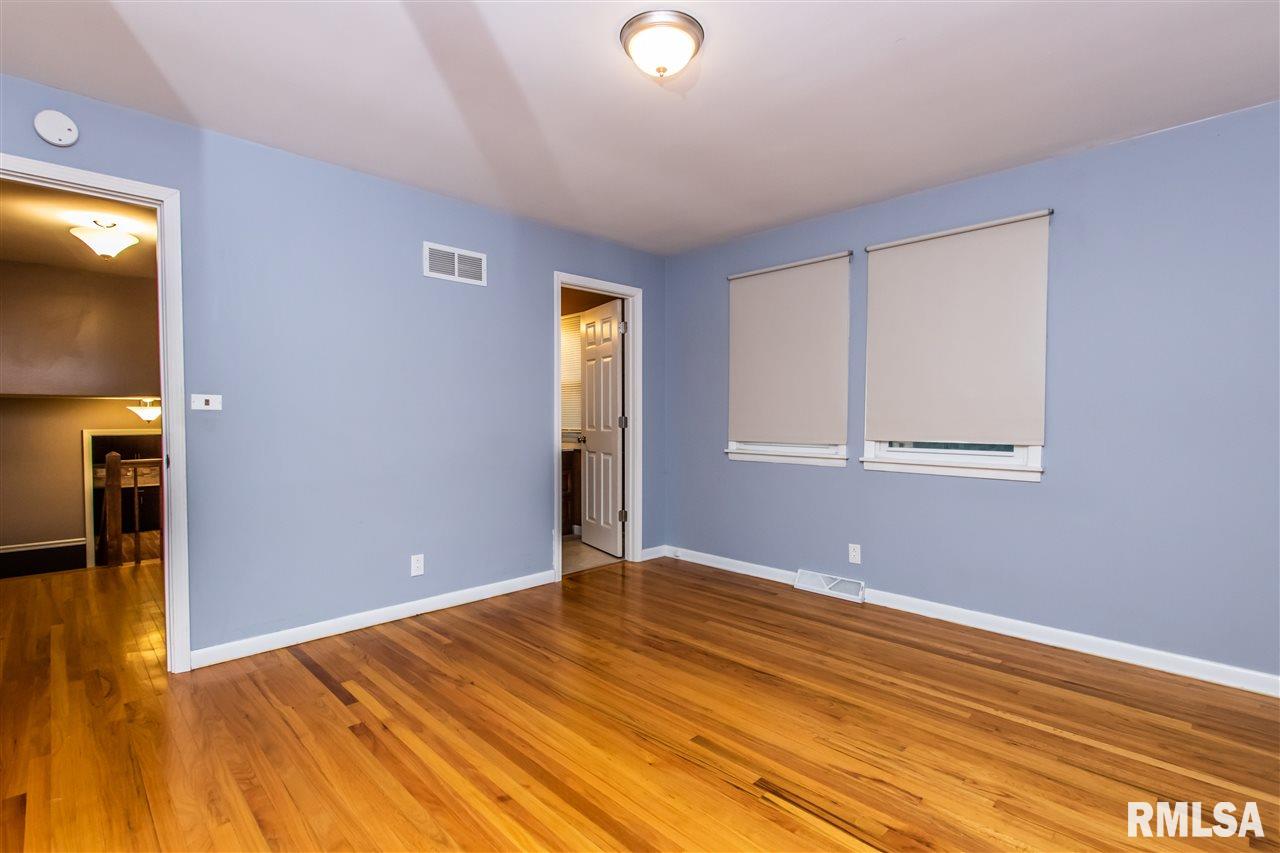 9338 North Pine Tree Road Peoria, IL 61615 - Photo 17 of 34