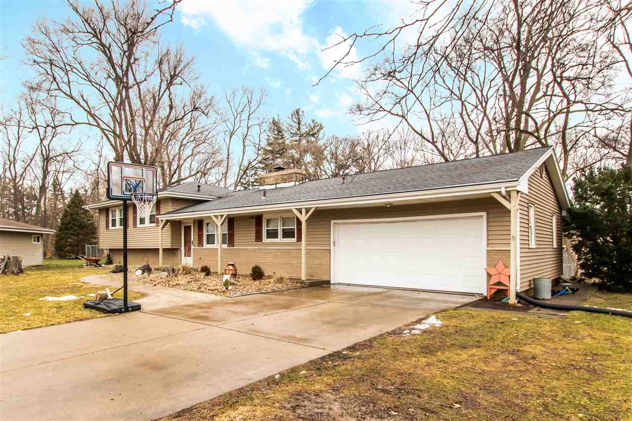 9338 North Pine Tree Road Peoria, IL 61615 - Photo 2 of 34
