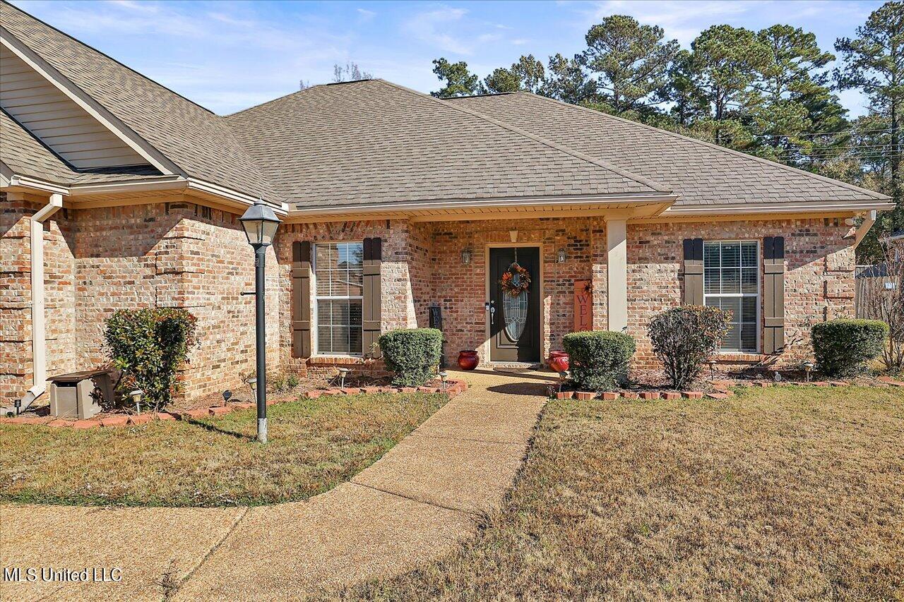 112 Raulston Drive Byram, MS 39272 - Photo 5 of 39 05-112 Raulston Dr