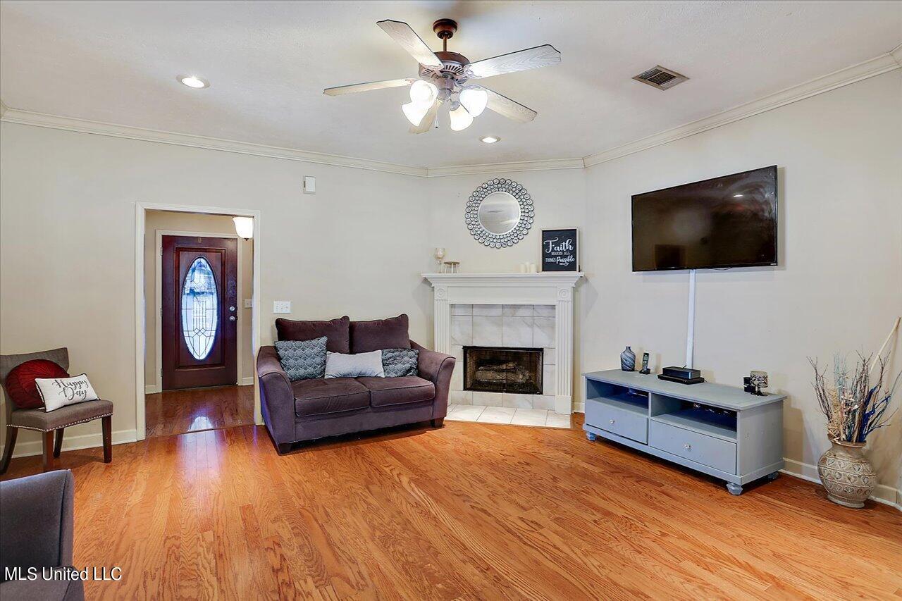 112 Raulston Drive Byram, MS 39272 - Photo 10 of 39 10-112 Raulston Dr